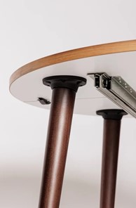 Кухонный стол круглый Шпон Ореха д. 100 см МДФ ножки вишня в Югорске - предосмотр 4