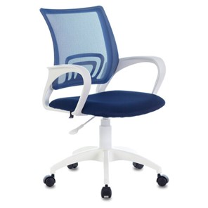 Компьютерное кресло Brabix Fly MG-396W (с подлокотниками, пластик белый, сетка, темно-синее) 532399 в Когалыме