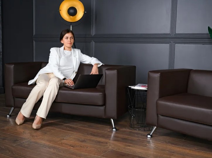 Комплект мебели Альбиони коричневый кожзам  диван 2Д + кресло в Лангепасе - изображение 4