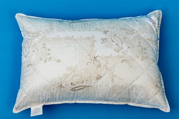 Подушка 50х70 Лебединая нежность в Урае